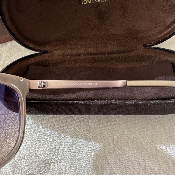 Tom Ford - Unworn - Picture 8 of 10